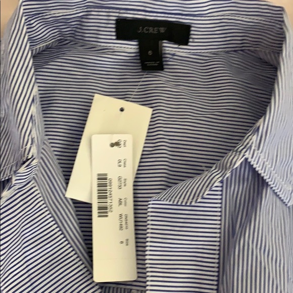 JCREW short sleeve top. - Picture 2 of 3